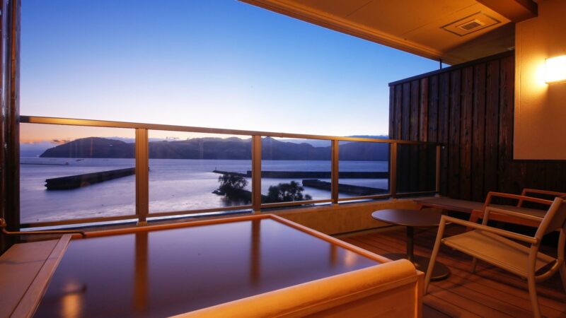 紅鮎　露天風呂