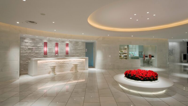 ホテルエルセラーン大阪ロビー