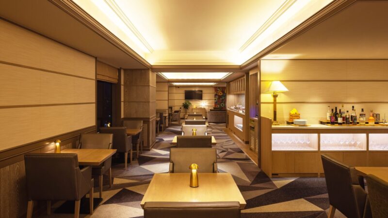 スイスホテル　ラウンジ