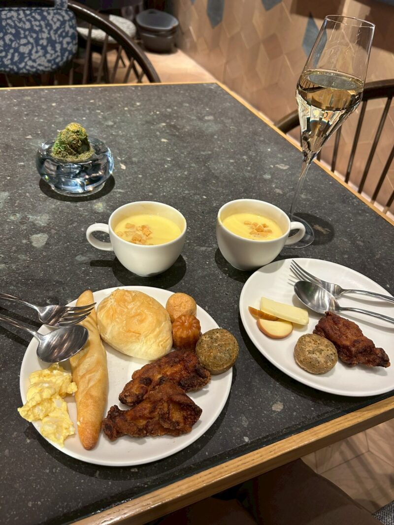 メルキュール　ラウンジ