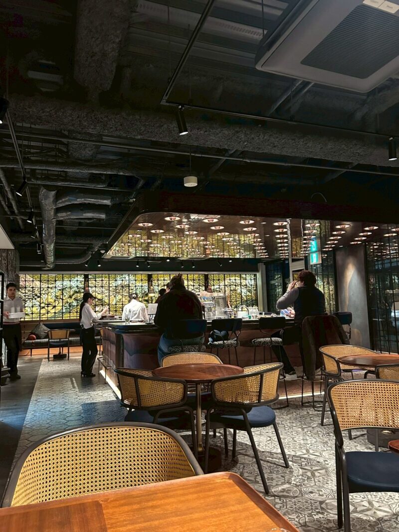 メルキュール　バー